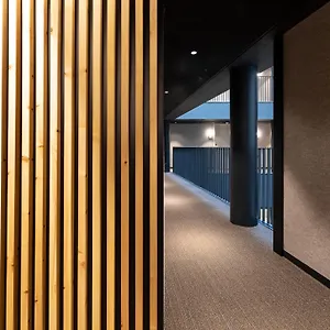 Raval House Otel